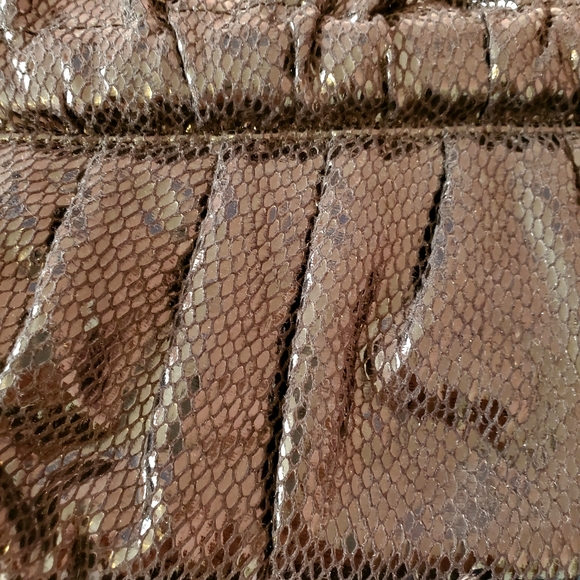 EXPRESS BLACK FAUX SNAKESKIN CLUTCH - Picture 2 of 5
